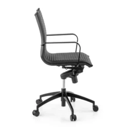 Poltrona da ufficio design Brenton, schienale basso, struttura nera, ecopelle