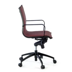 Poltrona da ufficio design Brenton, schienale basso, struttura nera, ecopelle