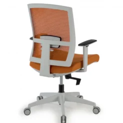 Sedia da ufficio ergonomica Akira white, meccanismo syncro