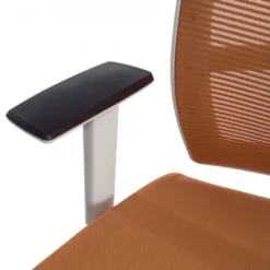 Sedia da ufficio ergonomica Akira white, meccanismo syncro
