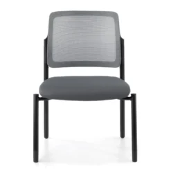 Sedia visitatore Hermes, base a 4 gambe, seduta ampia, schienale in rete